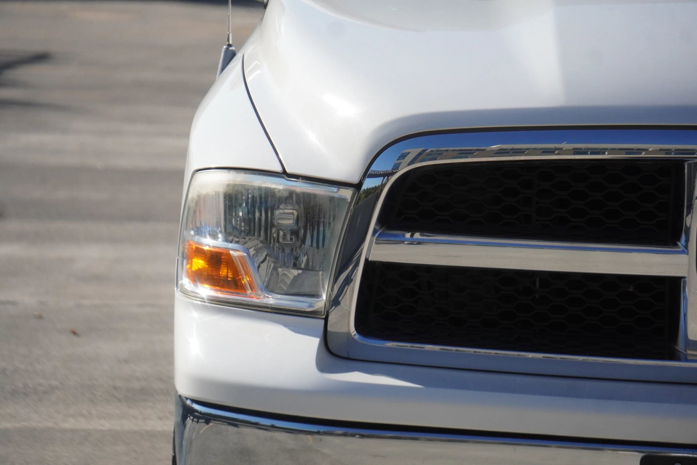 Used 2012 RAM 1500 Classic SLT w/ Luxury Group image 24