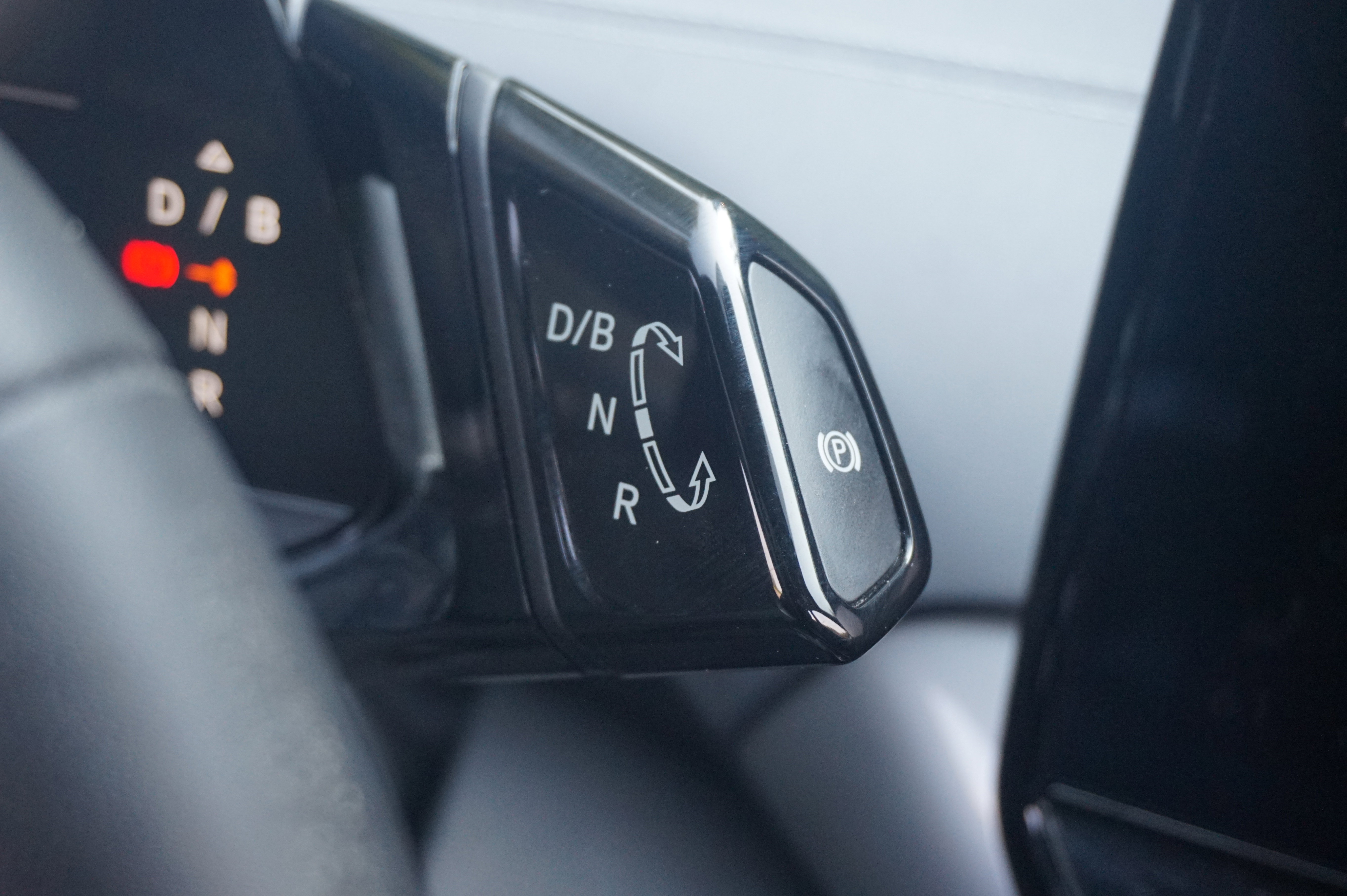 Used 2023 Volkswagen ID.4 S RWD image 33