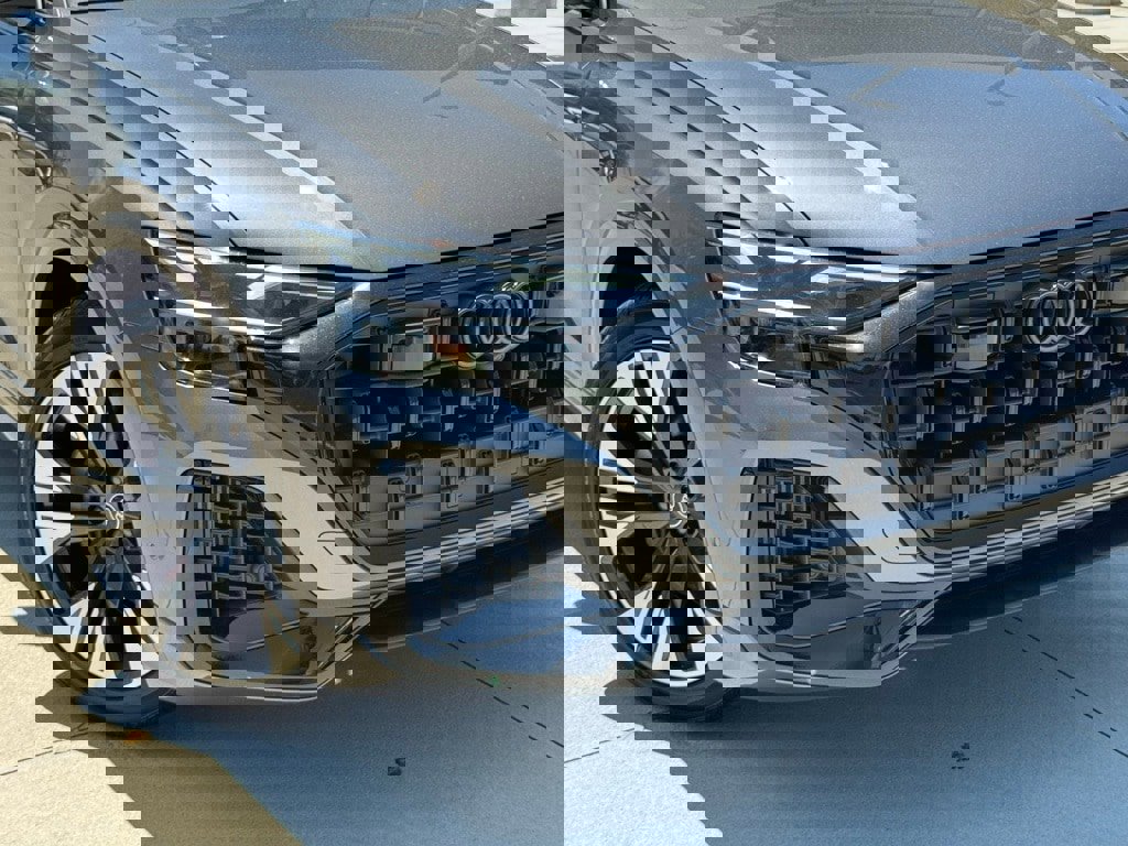 New 2025 Audi Q8 Premium Plus image 6