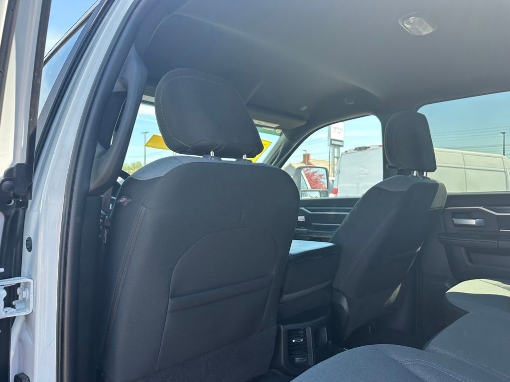 Used 2024 RAM 2500 Big Horn AWD/4WD image 11