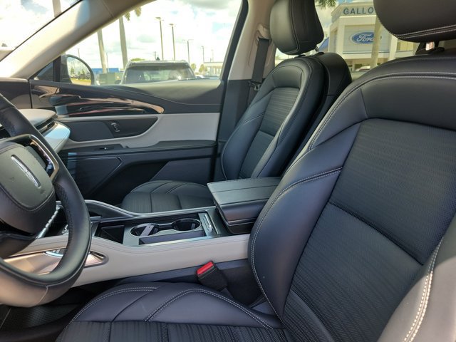 Certified 2024 Lincoln Nautilus Reserve AWD/4WD image 23