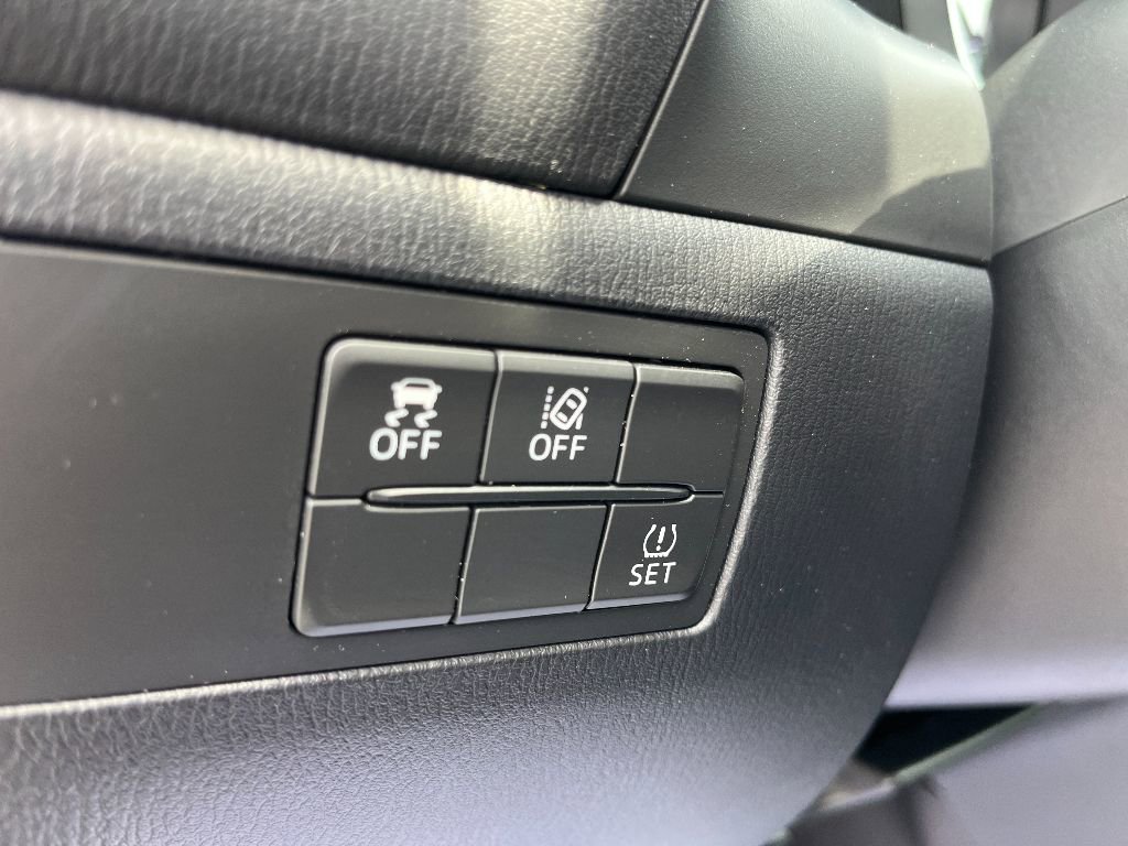 Used 2018 MAZDA MAZDA3 Grand Touring w/ Premium Equipment Package image 30