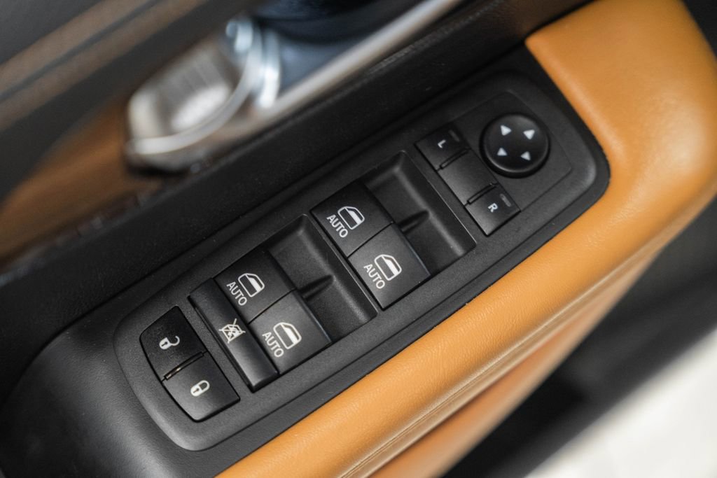Used 2022 Chrysler Pacifica Pinnacle FWD image 46