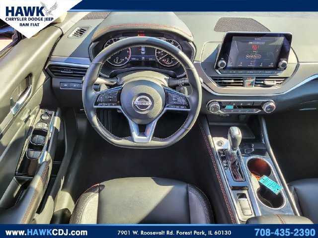 Used 2025 Nissan Altima 2.5 SR AWD/4WD image 12