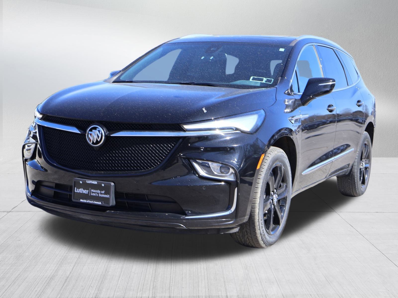 Used 2023 Buick Enclave Essence w/ Experience Buick Package image 3