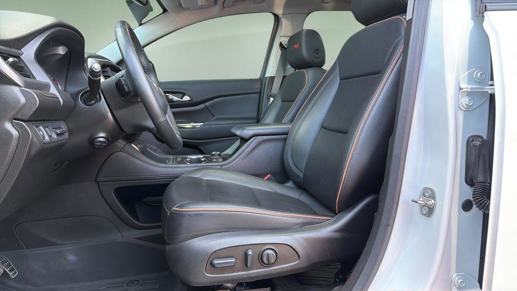 Used 2023 GMC Acadia AT4 w/ Technology Package image 25