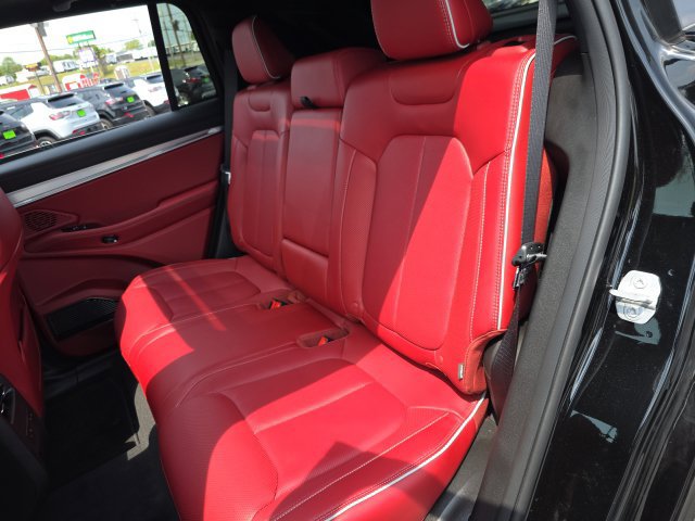 Used 2024 Jeep Wagoneer Launch Edition AWD/4WD image 30
