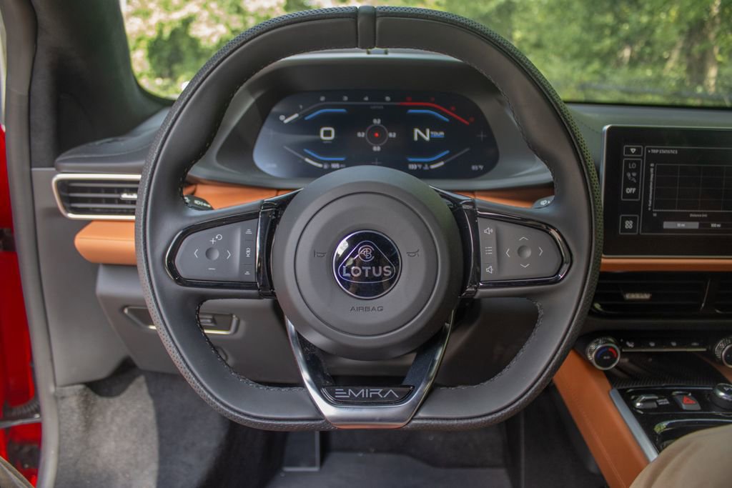 Used 2025 Lotus Emira image 10