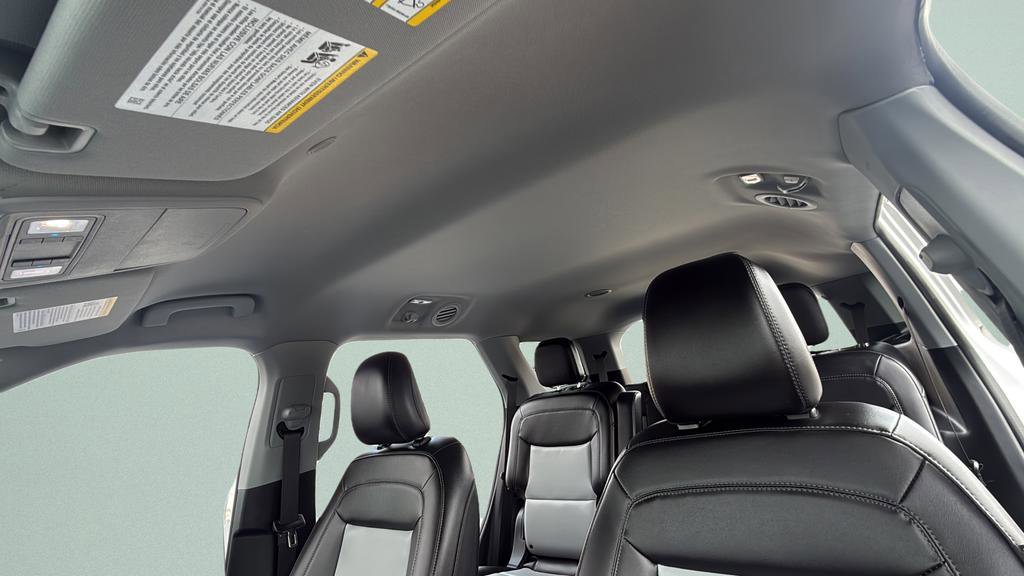 Certified 2023 Ford Explorer XLT w/ Equipment Group 202A image 30
