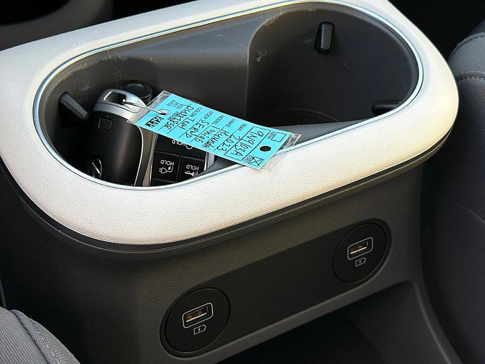 Used 2023 Hyundai Ioniq 5 SE image 14