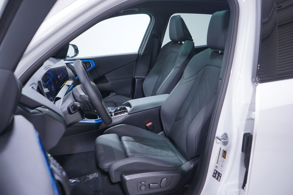 Used 2025 BMW X3 xDrive30i w/ M Sport Package image 7