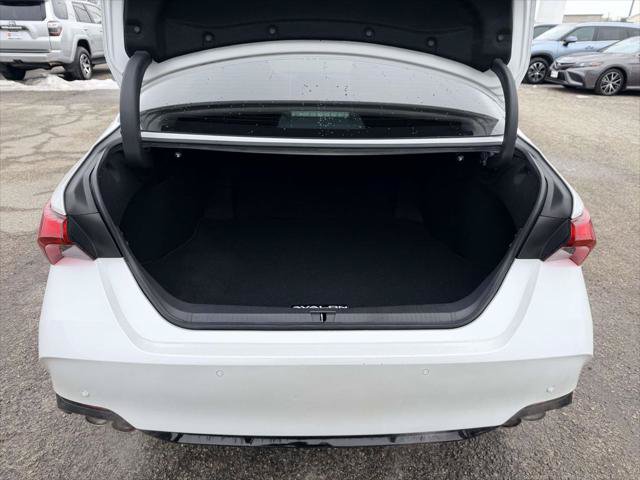 Certified 2019 Toyota Avalon Touring w/ Advanced Safety Package FWD image 15