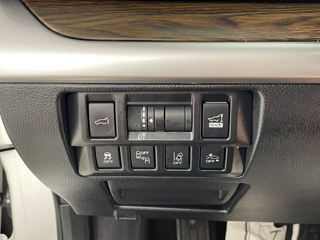 Used 2019 Subaru Outback 3.6R Touring w/ Popular Package #3A AWD/4WD image 13