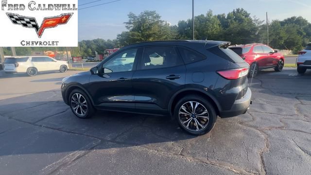 Used 2022 Ford Escape SEL w/ SEL Stealth AWD Package image 6