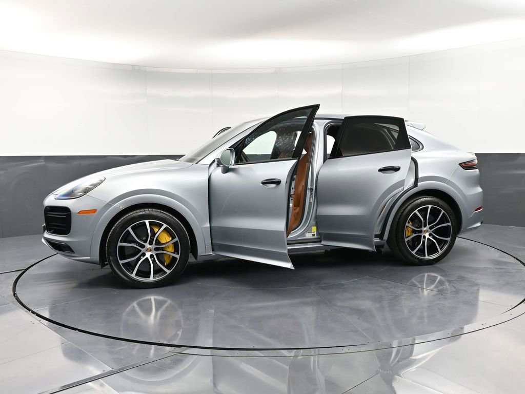 Certified 2023 Porsche Cayenne Turbo image 40