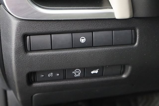 Used 2025 Nissan Rogue SV FWD image 20