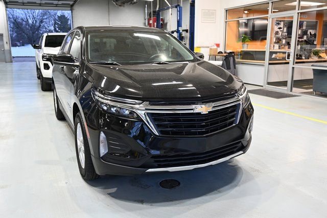 Used 2024 Chevrolet Equinox LT image 3
