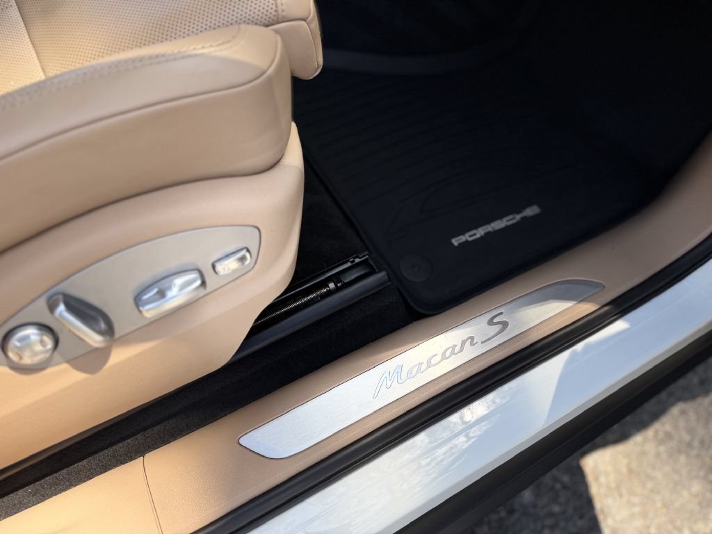 Used 2021 Porsche Macan S AWD/4WD image 20