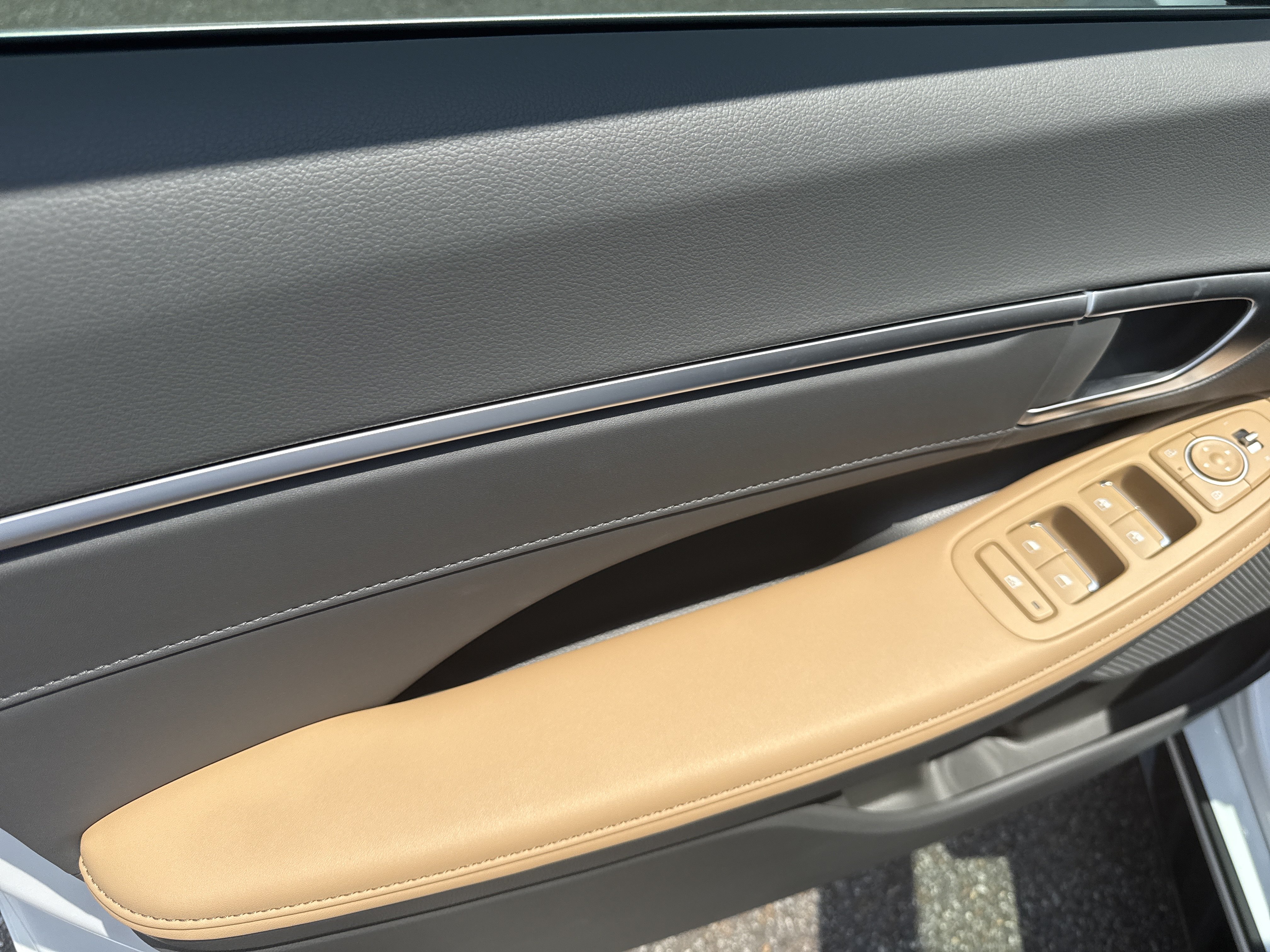 New 2026 Hyundai Sonata Limited FWD image 7