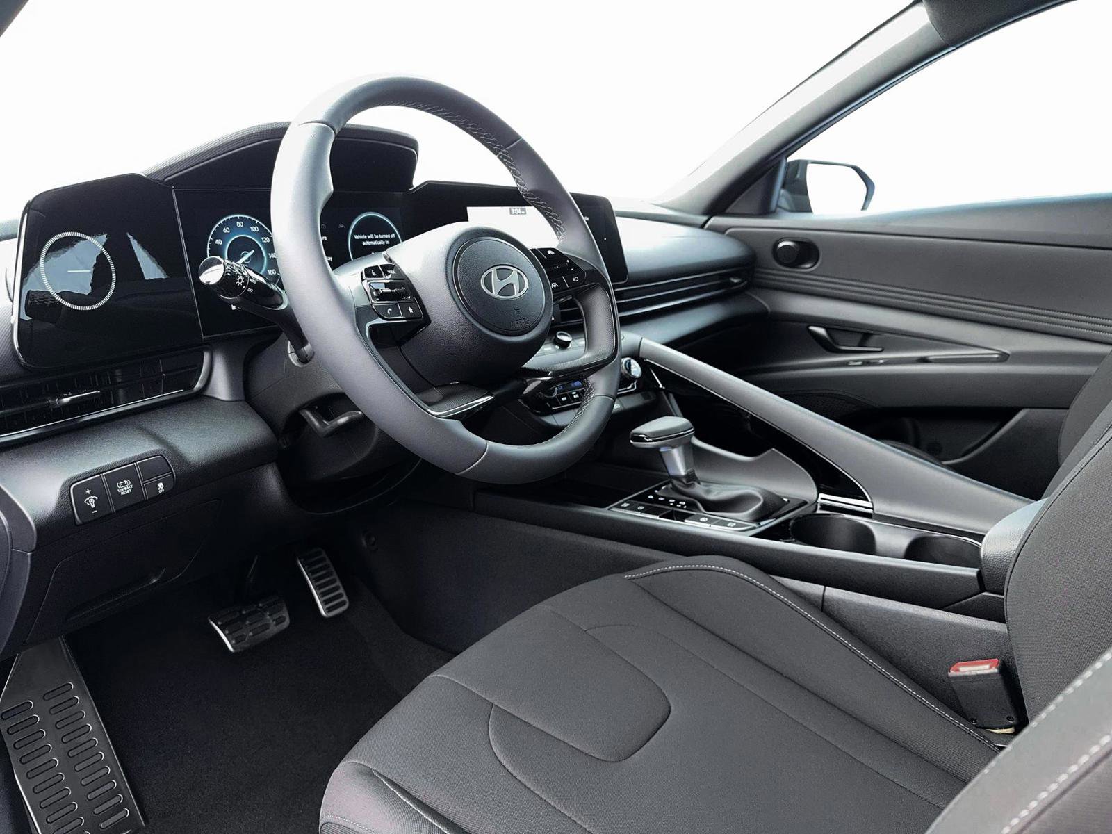 New 2026 Hyundai Elantra Sport FWD image 14