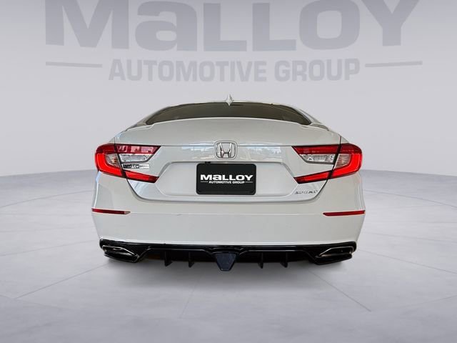 Used 2018 Honda Accord Sport image 4