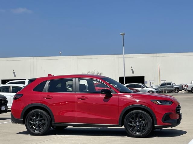 Certified 2025 Honda HR-V Sport image 3