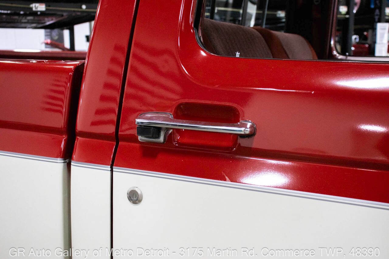 Used 1986 Ford F350 2WD Regular Cab image 36