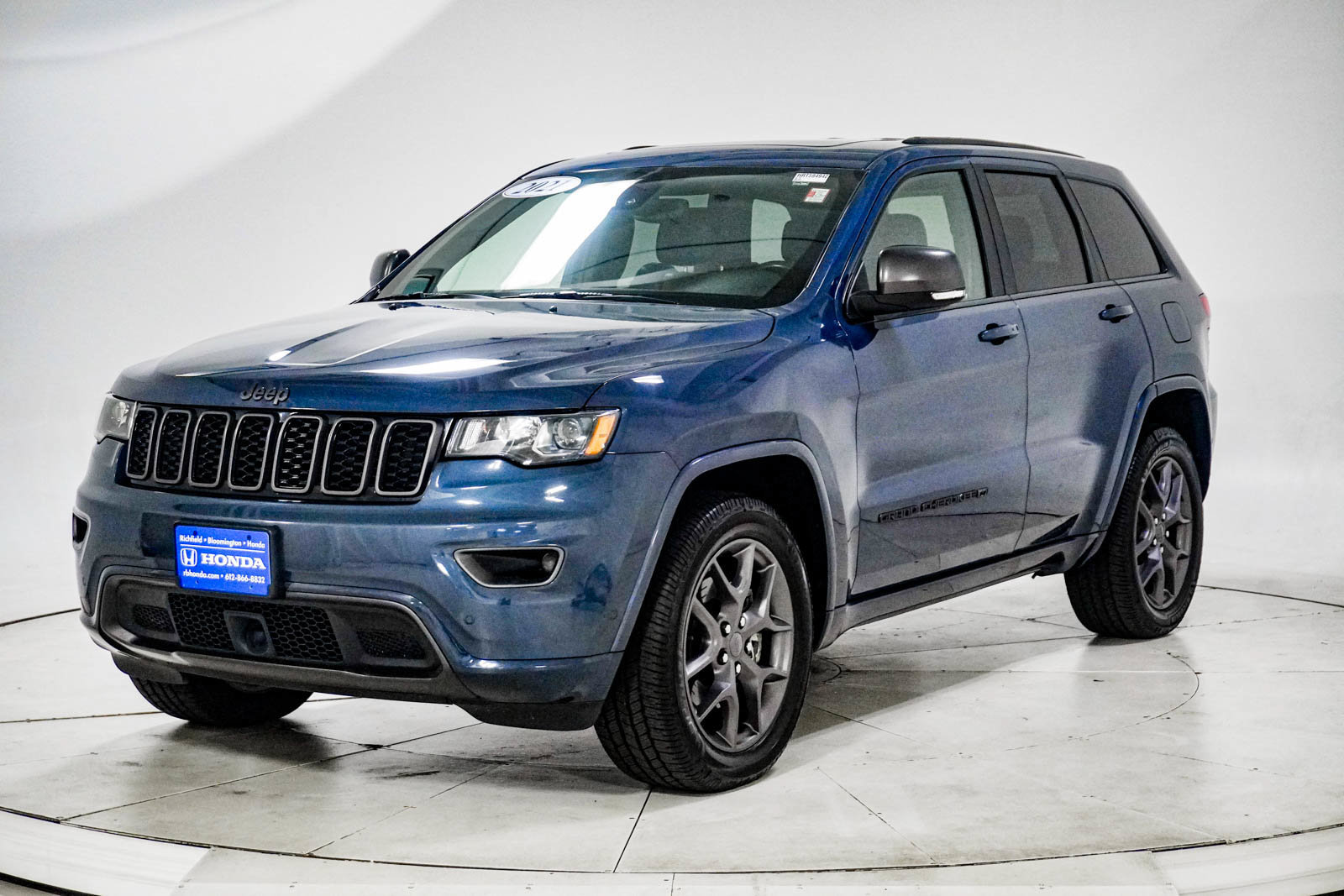 Used 2021 Jeep Grand Cherokee Limited w/ Quick Order Package 28K 80th AWD/4WD image 2