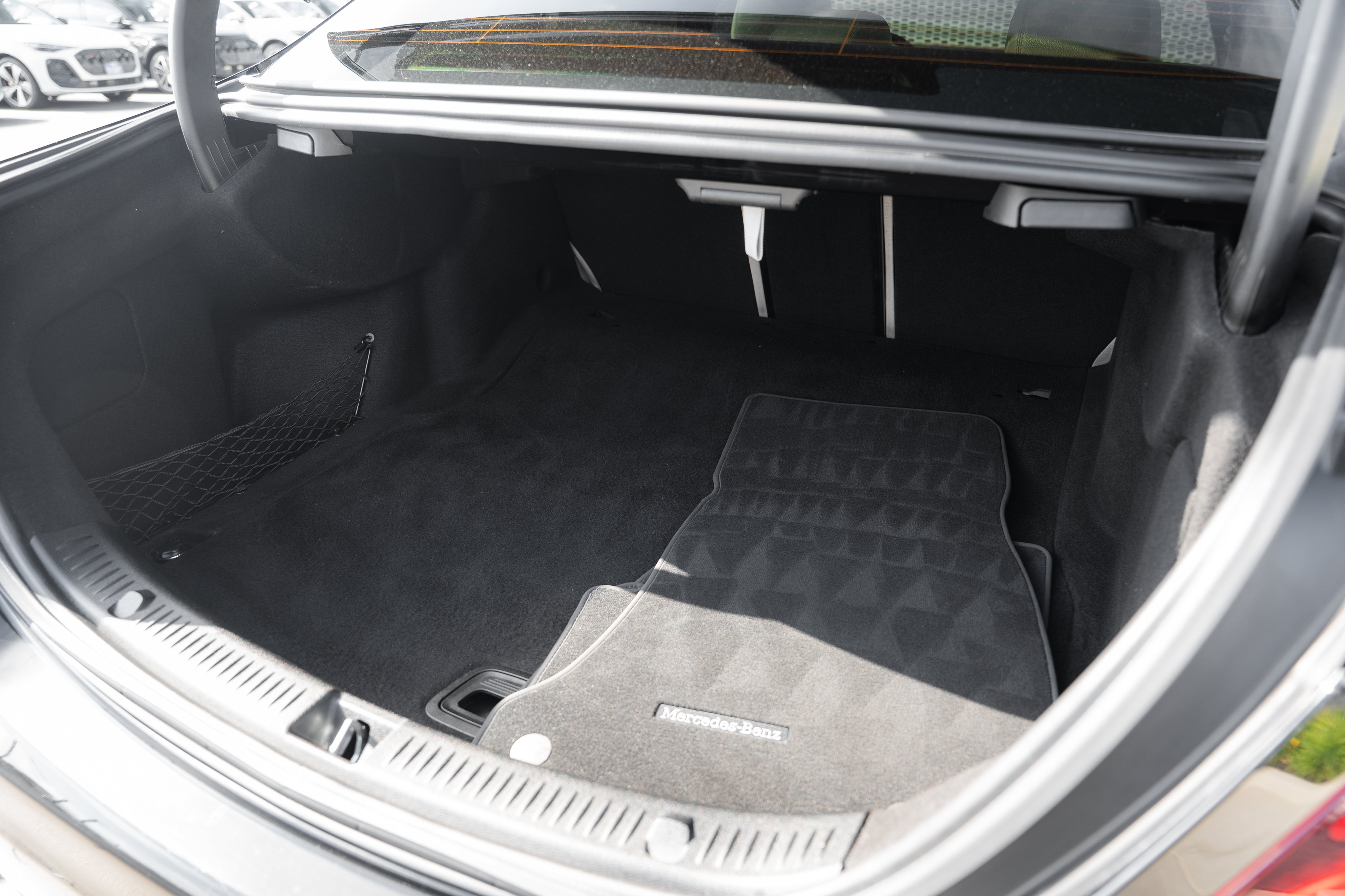 Used 2017 Mercedes-Benz E 300 image 24