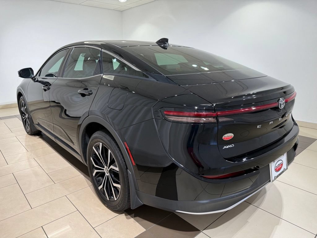 Certified 2023 Toyota Crown AWD/4WD image 3