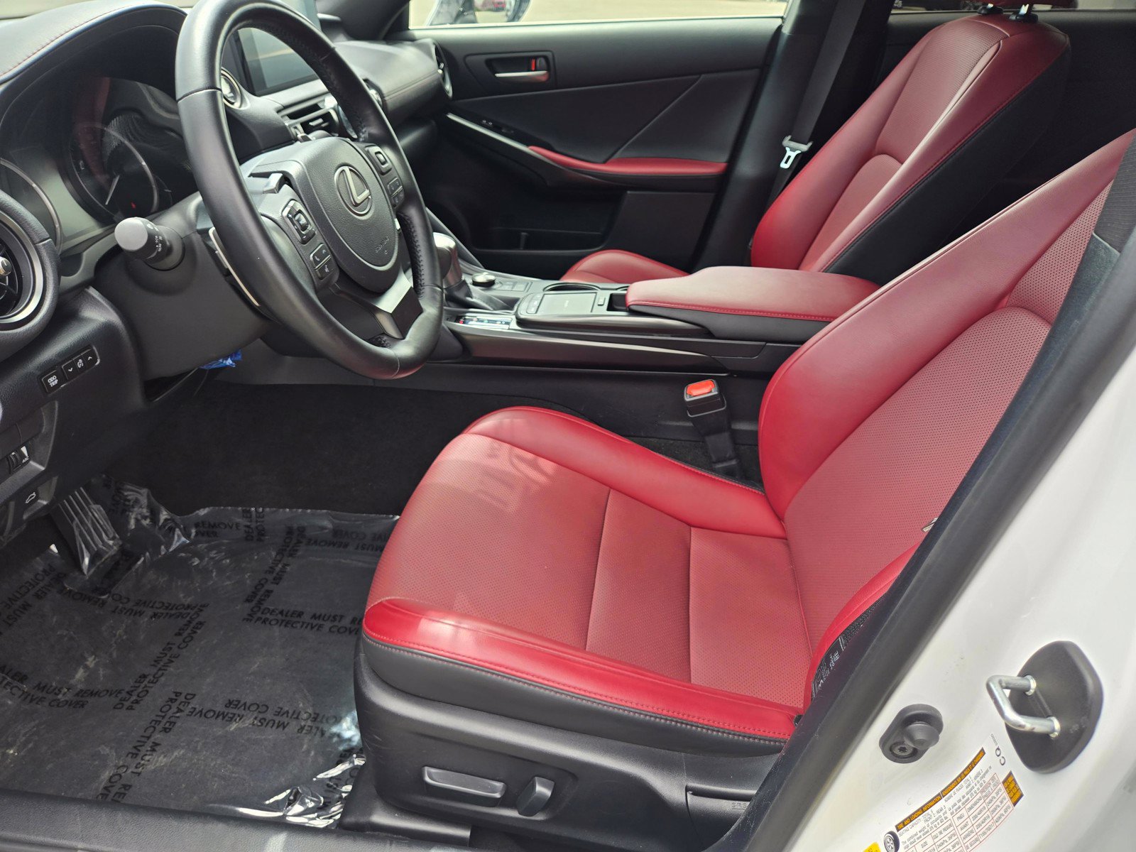 Used 2024 Lexus IS 300 F Sport RWD image 12