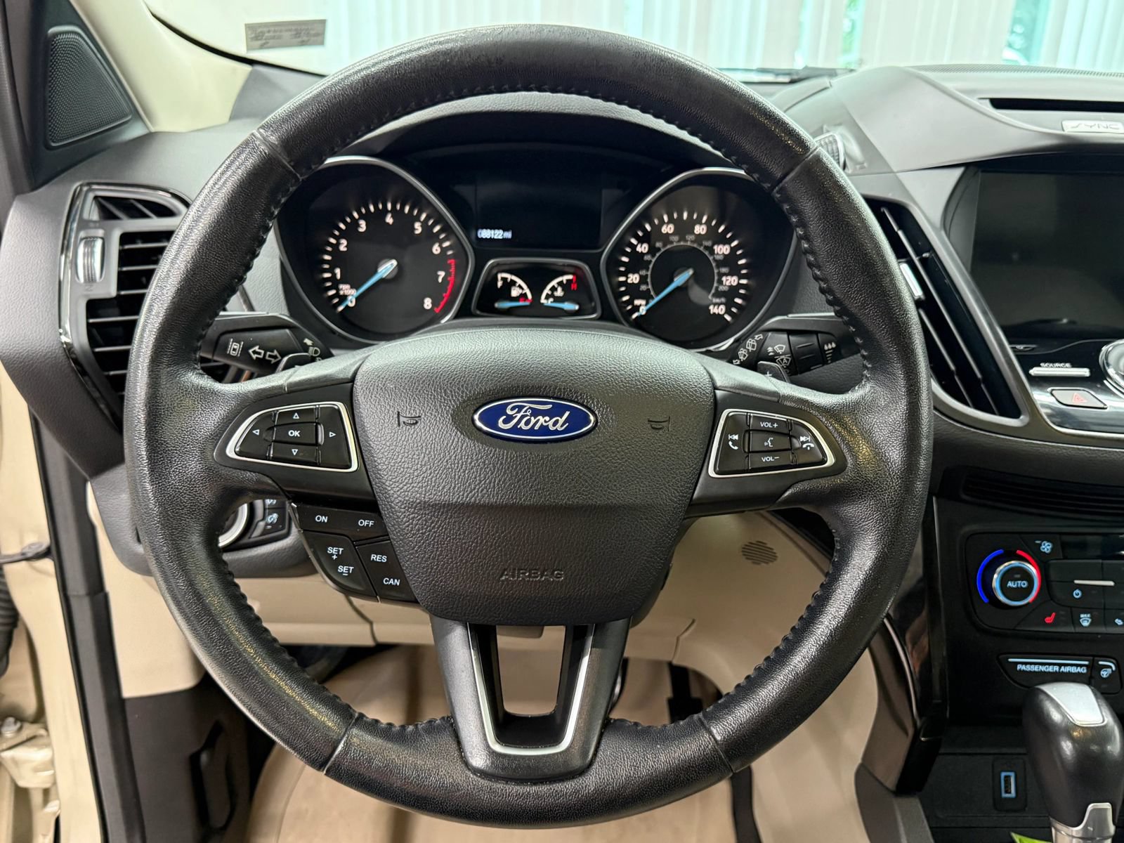 Used 2017 Ford Escape Titanium w/ Equipment Group 301A AWD/4WD image 29