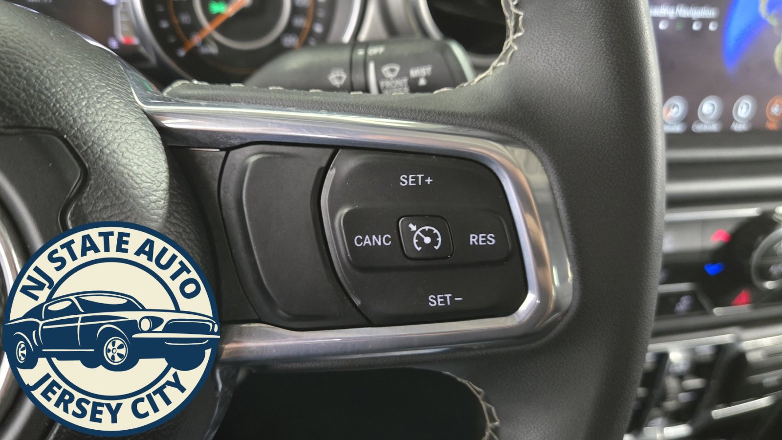 Used 2023 Jeep Gladiator Overland image 12