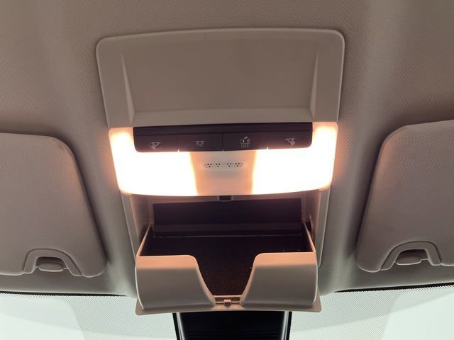 Used 2025 Nissan Altima 2.5 SR image 34