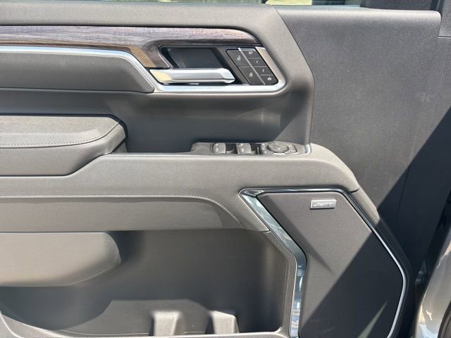 New 2026 Chevrolet Silverado 2500 LTZ w/ LTZ Premium Package AWD/4WD image 26