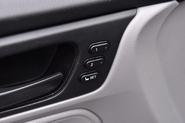 Used 2019 Honda Odyssey EX-L image 9