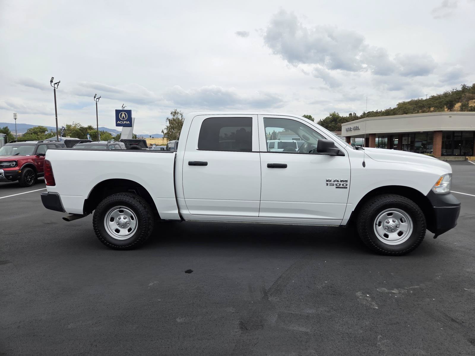 Used 2019 RAM 1500 Tradesman w/ Popular Equipment Group AWD/4WD image 4