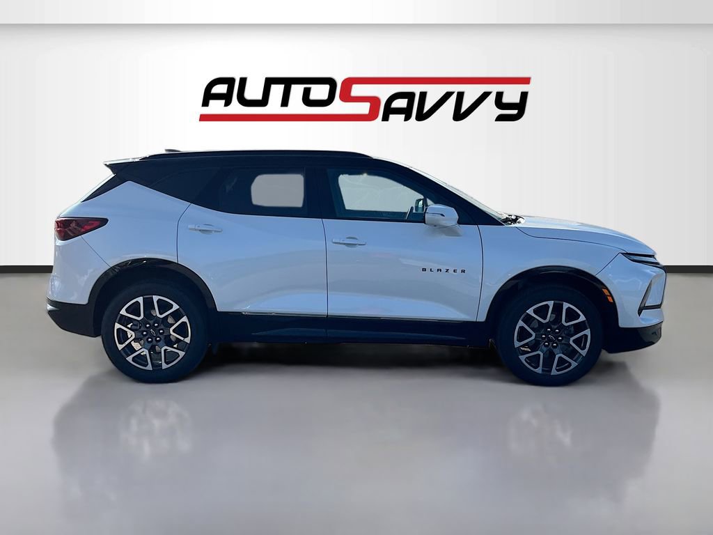 Used 2024 Chevrolet Blazer RS w/ Driver Confidence II Package image 8
