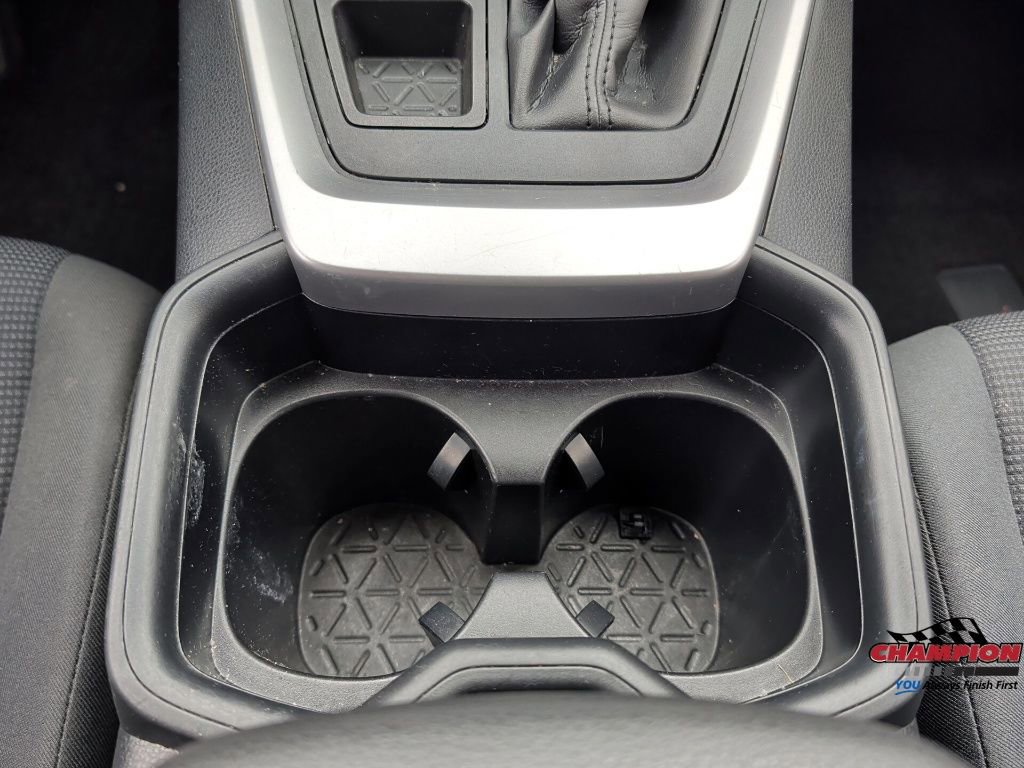 Used 2019 Toyota RAV4 LE w/ All Weather Liner Package AWD/4WD image 16