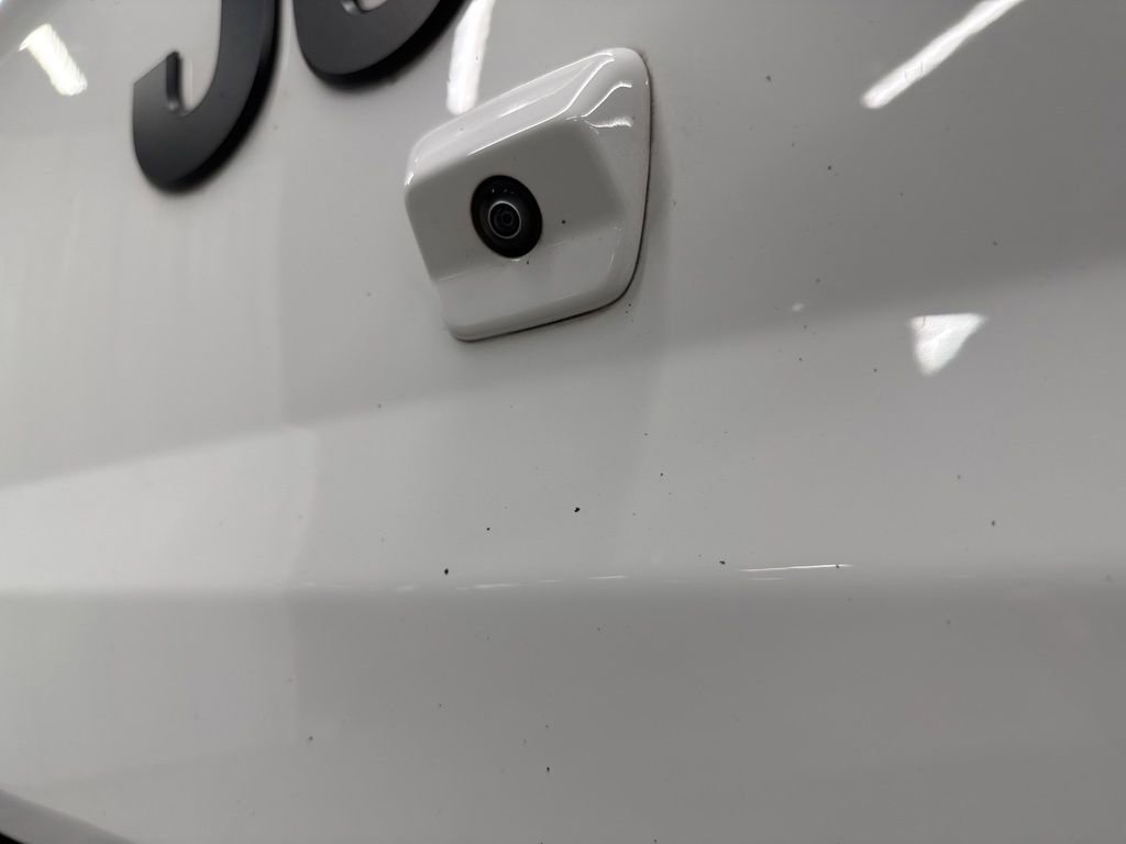 Used 2025 Jeep Gladiator Sport AWD/4WD image 7