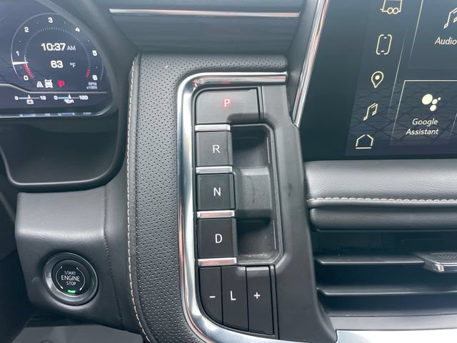 Used 2024 GMC Yukon SLT AWD/4WD image 15