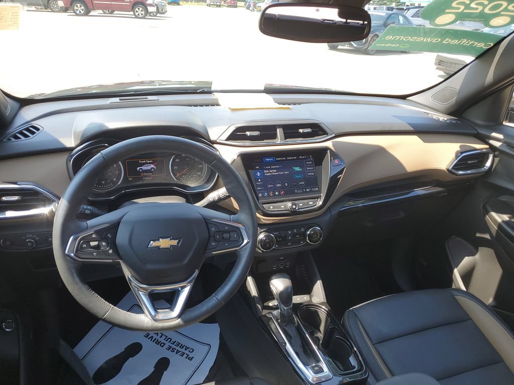 Certified 2022 Chevrolet TrailBlazer ACTIV w/ Sun and Liftgate Package FWD image 31
