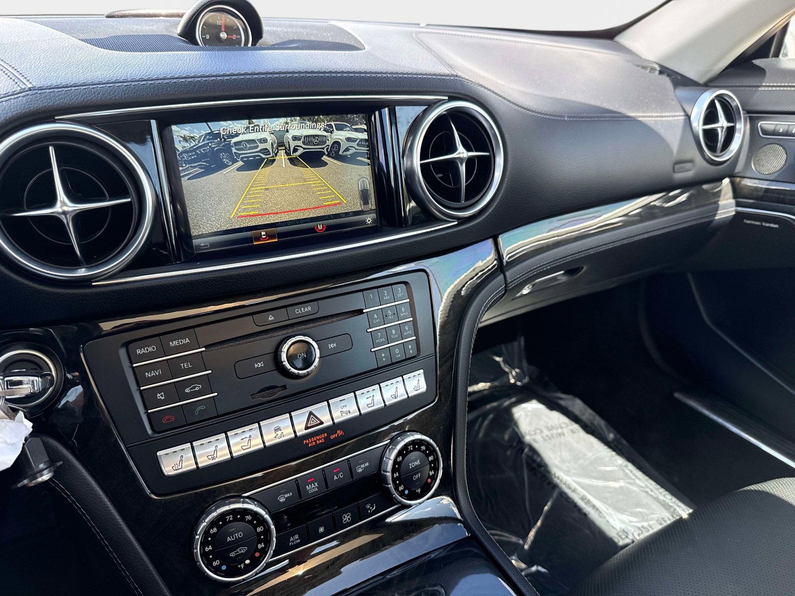 Used 2017 Mercedes-Benz SL 450 image 21