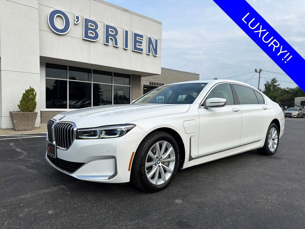 Used 2020 BMW 745e xDrive AWD/4WD image 1