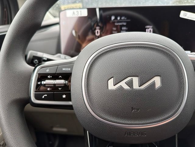 New 2026 Kia Carnival LX FWD image 23