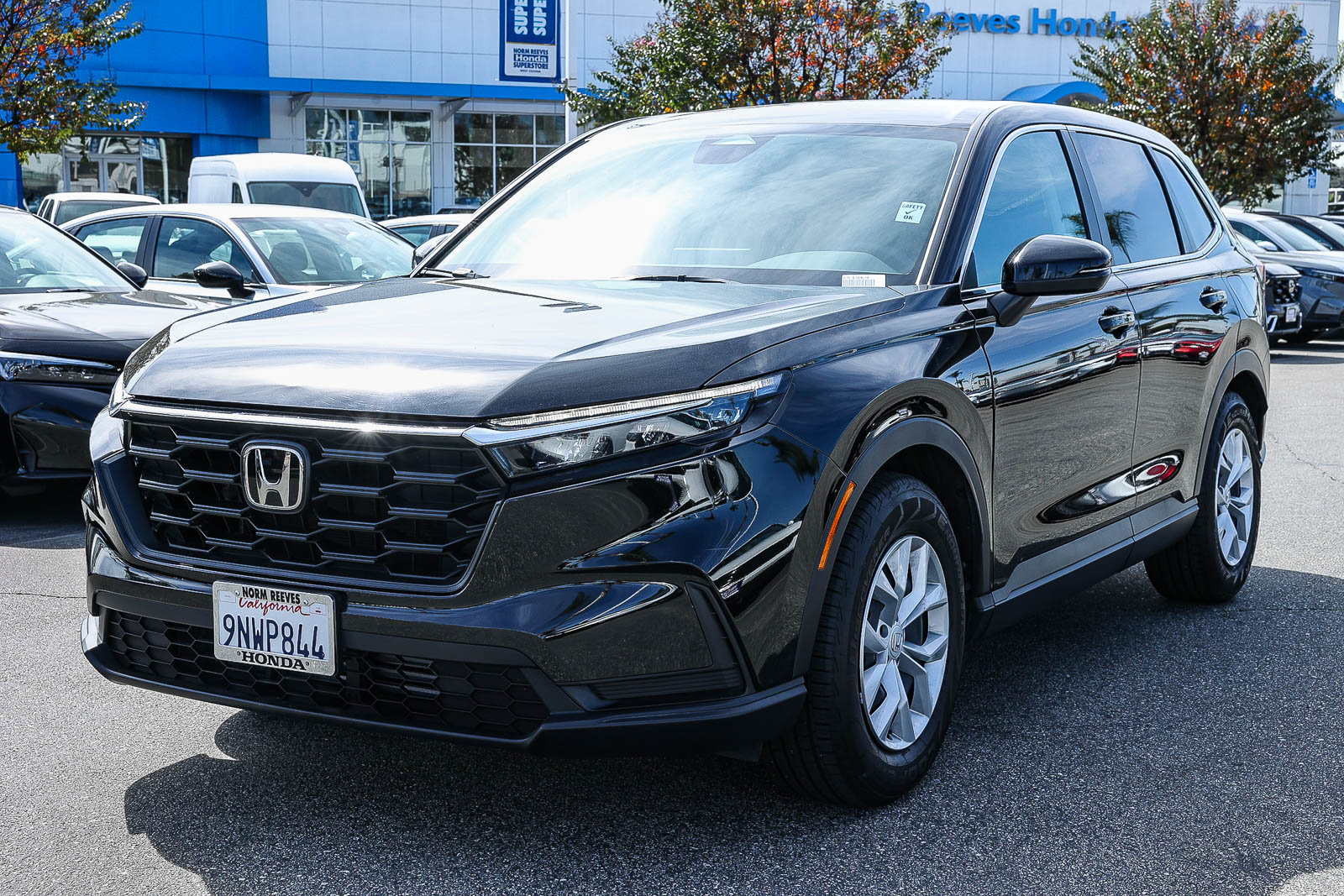 Used 2025 Honda CR-V LX image 3