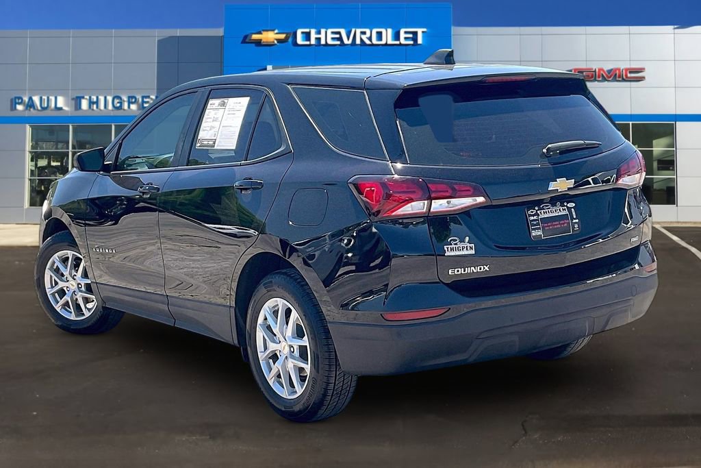 Used 2022 Chevrolet Equinox LS AWD/4WD image 4