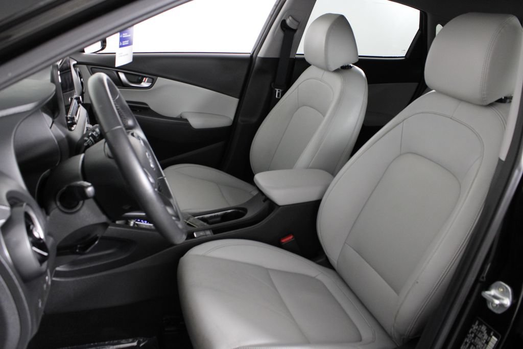 Certified 2022 Hyundai Kona Limited FWD image 20