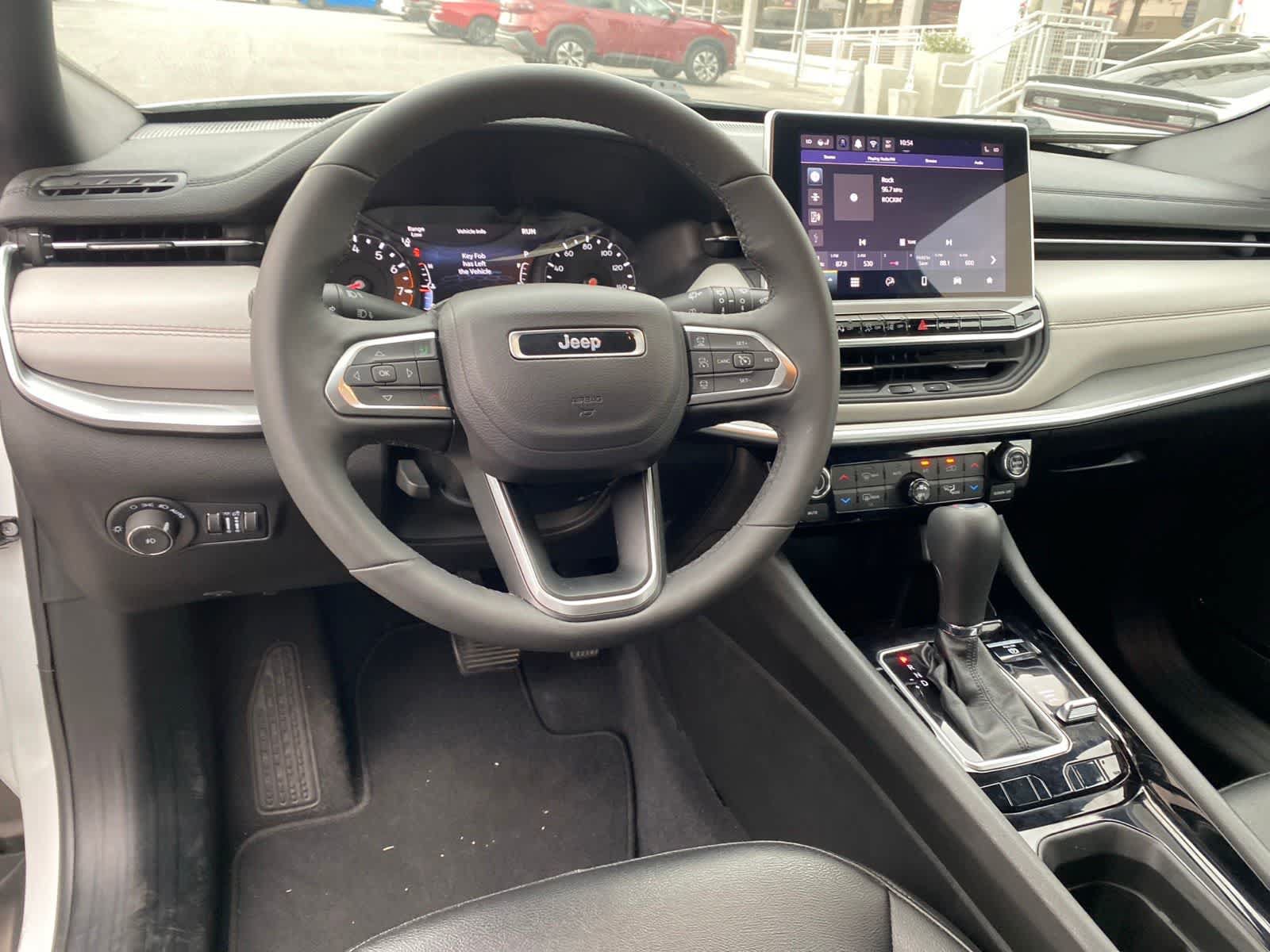 Used 2025 Jeep Compass Limited AWD/4WD image 11
