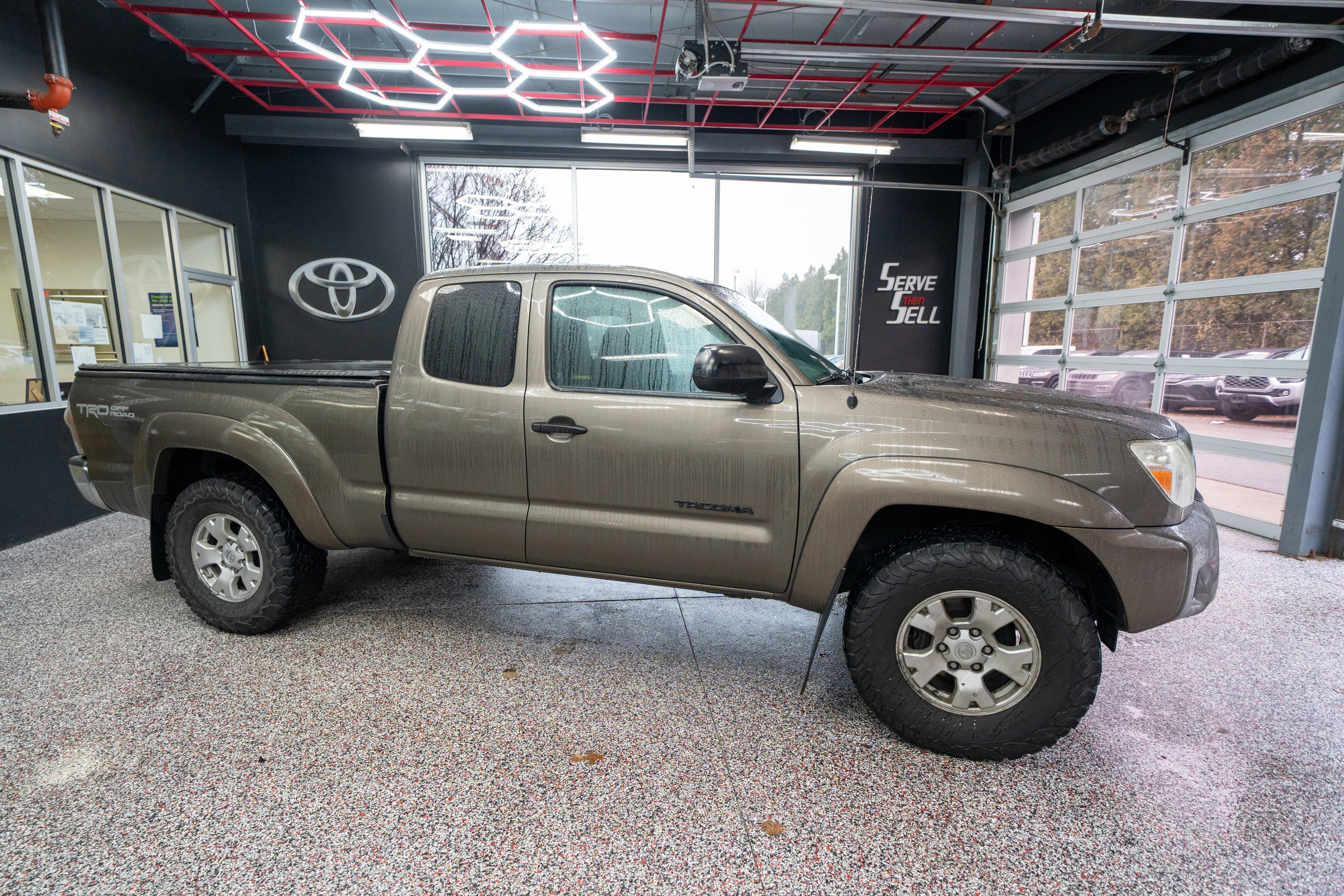 Used 2013 Toyota Tacoma 4x4 Access Cab V6 image 5